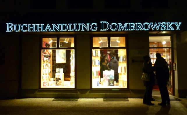 Die Buchhandlung Dombrowsky am St.-Kassians-Platz in Regensburg